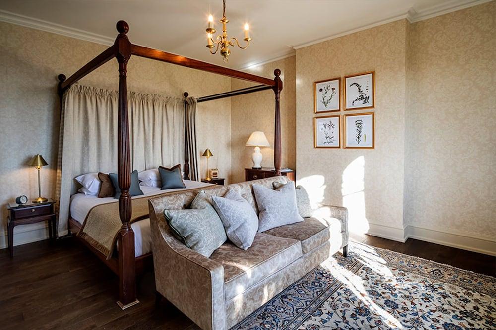 אשפורד Eastwell Manor, Champneys Hotel & Spa מראה חיצוני תמונה