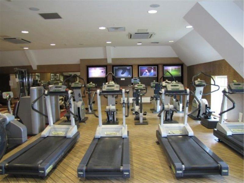 אשפורד Eastwell Manor, Champneys Hotel & Spa מראה חיצוני תמונה